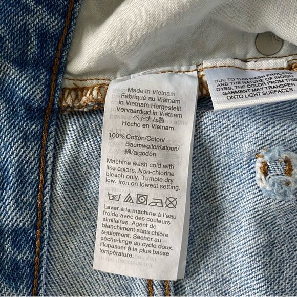 Madewell The Perfect Jean Short in Hedrick Wash Size 27 Raw Hem High Rise - Picture 9 of 16